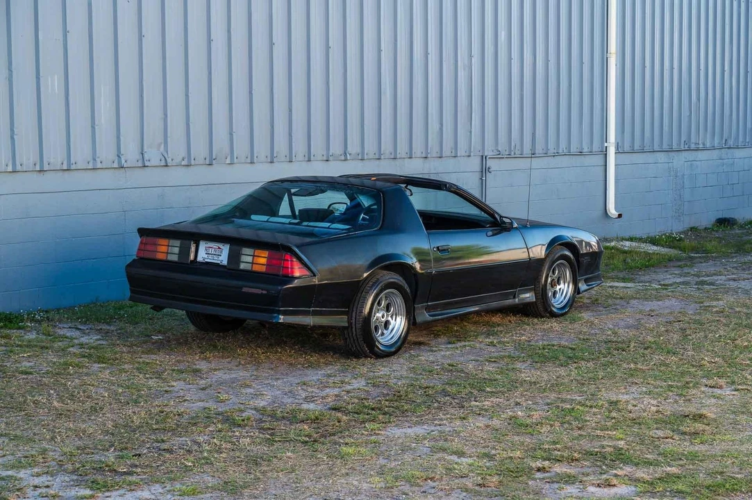 1992 Chevrolet Camaro 3rd Gen - Image 23 of 31