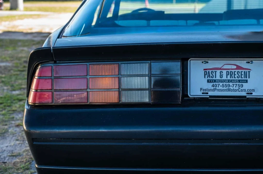 1992 Chevrolet Camaro 3rd Gen - Image 18 of 21
