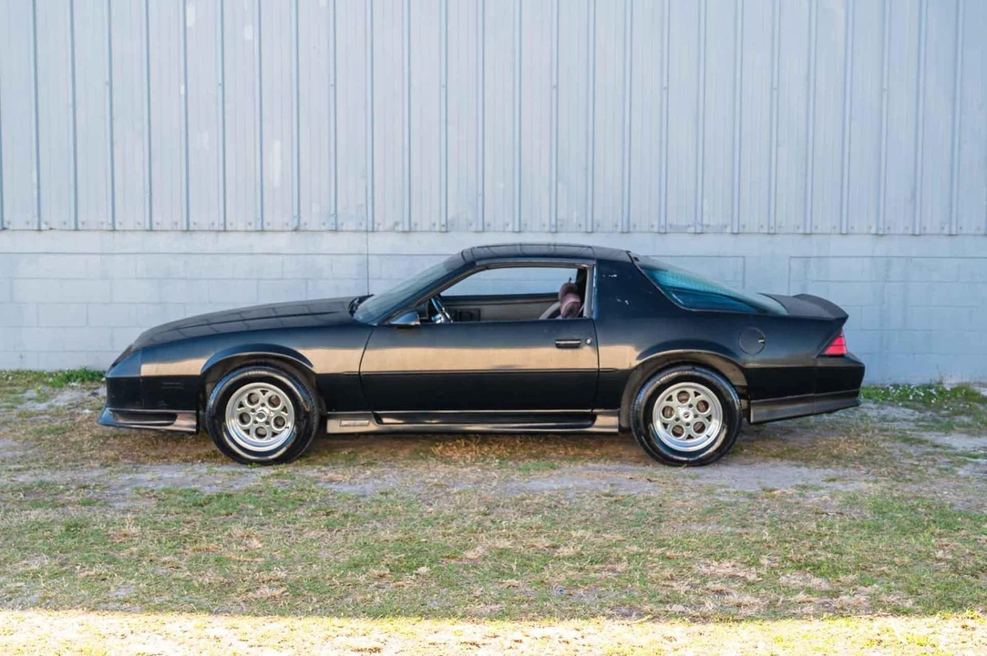 1992 Chevrolet Camaro 3rd Gen - Image 2 of 31