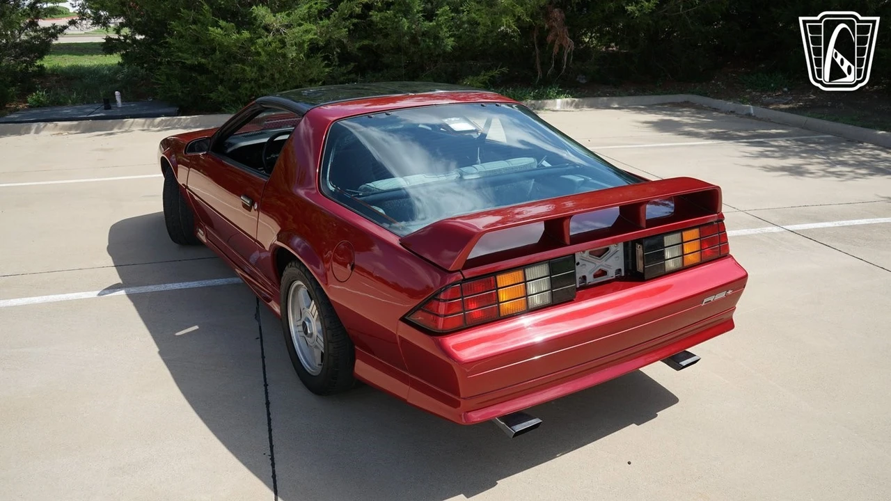 1992 Chevrolet Camaro 3rd Gen - Image 10 of 12