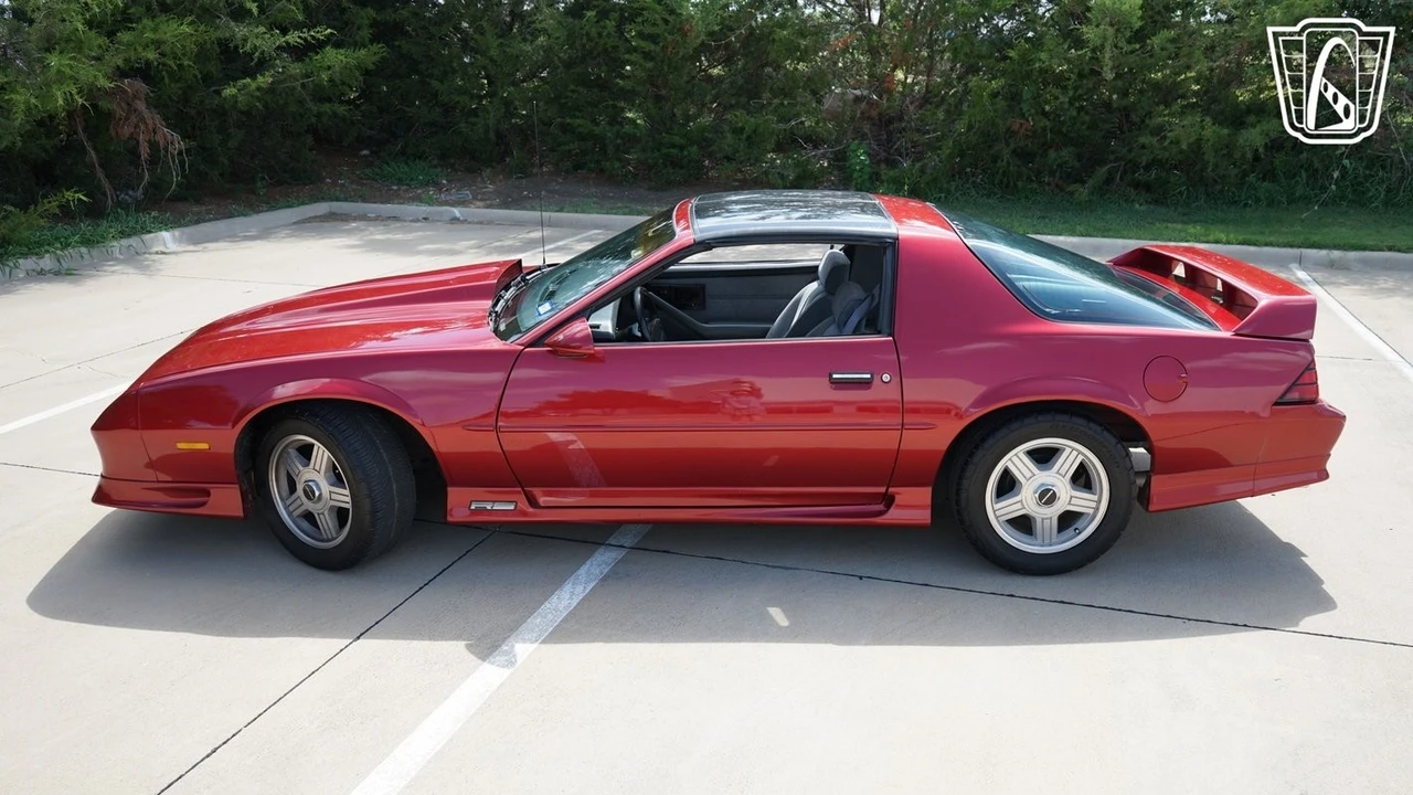 1992 Chevrolet Camaro 3rd Gen - Image 7 of 12