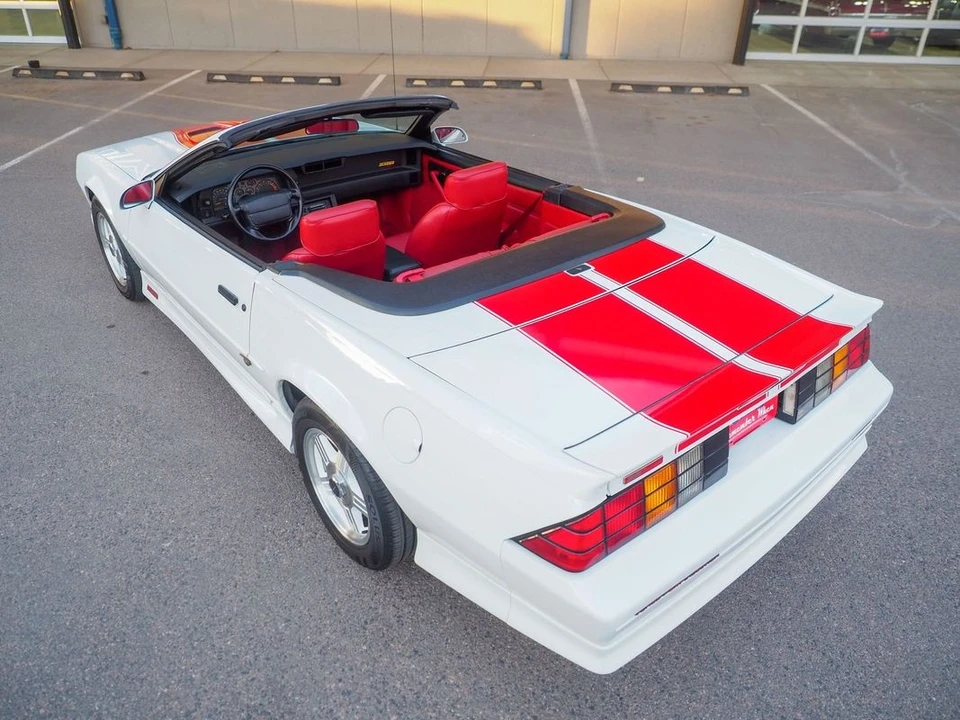 1992 Chevrolet - Image 16 of 31