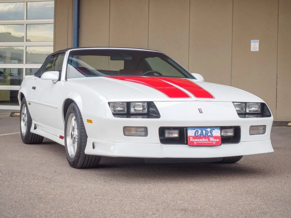 1992 Chevrolet - Image 12 of 31