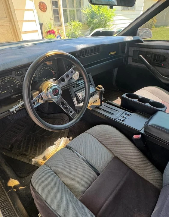 1992 Chevrolet Camaro 3rd Gen - Image 6 of 8