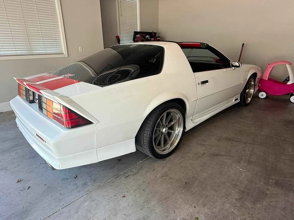 1992 Chevrolet Camaro 3rd Gen - Image 5 of 18