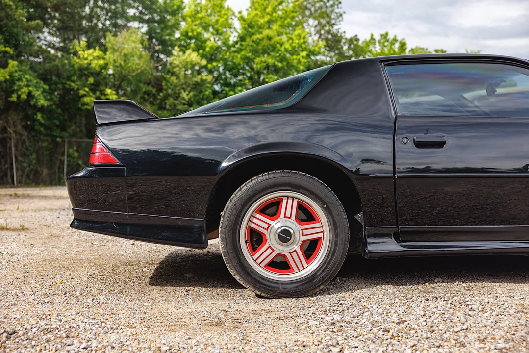 1992 Chevrolet Camaro 3rd Gen - Image 17 of 31