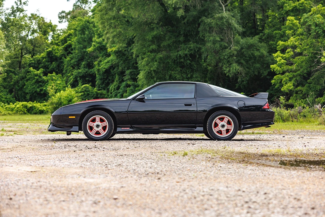 1992 Chevrolet Camaro 3rd Gen - Image 13 of 31