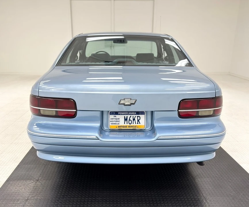1992 Chevrolet Caprice - Image 4 of 12