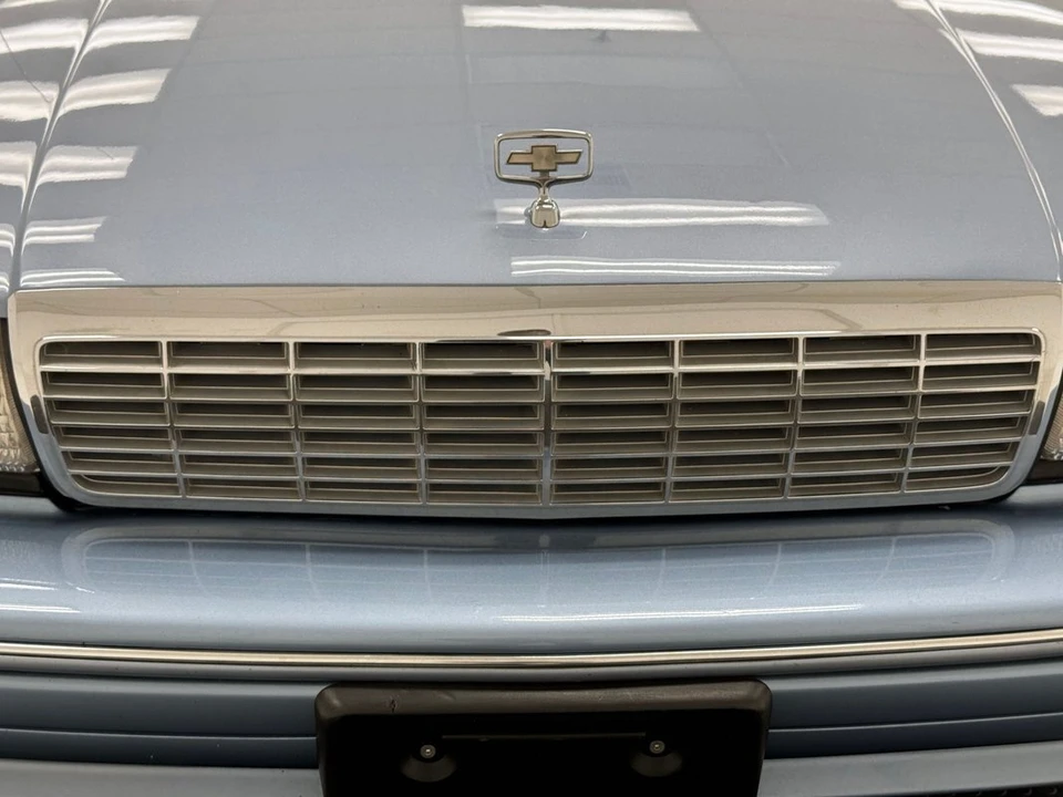 1992 Chevrolet Caprice - Image 9 of 12
