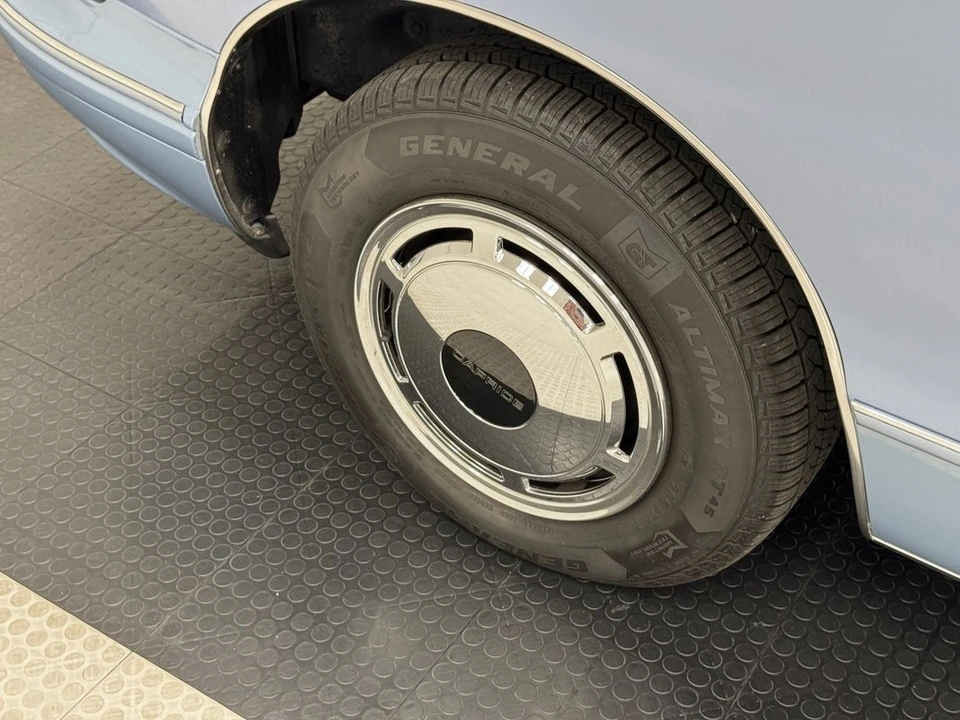 1992 Chevrolet Caprice - Image 11 of 31