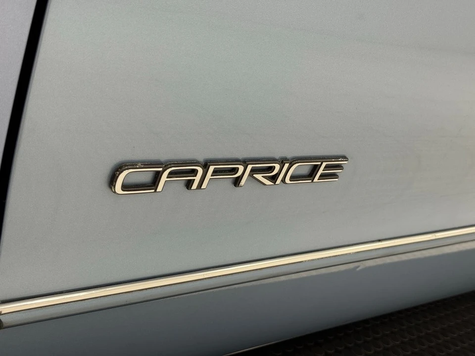 1992 Chevrolet Caprice - Image 15 of 31