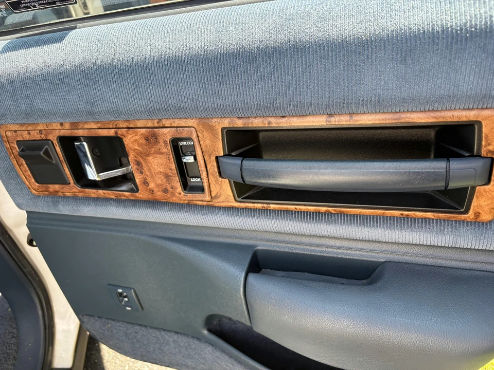 1992 Chevrolet Caprice - Image 9 of 13