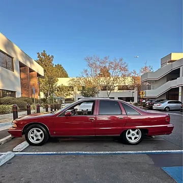 1992 Chevrolet Caprice Classic LS Sedan 4D