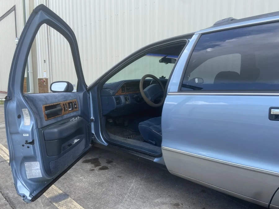 1992 Chevrolet Caprice - Image 4 of 11
