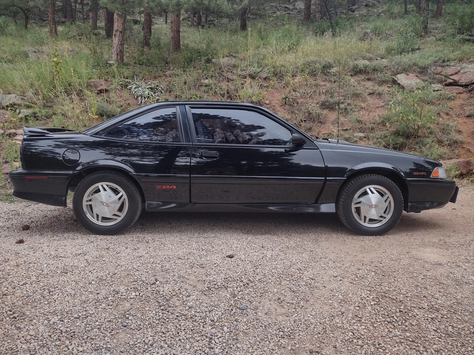 1992 Chevrolet Cavalier - Image 11 of 31