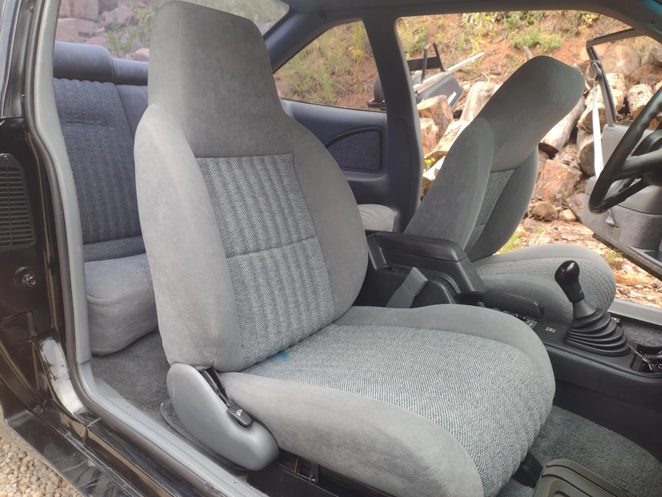 1992 Chevrolet Cavalier - Image 28 of 31