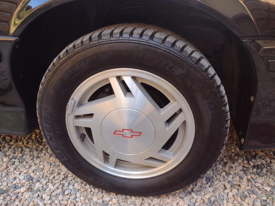 1992 Chevrolet Cavalier - Image 20 of 31