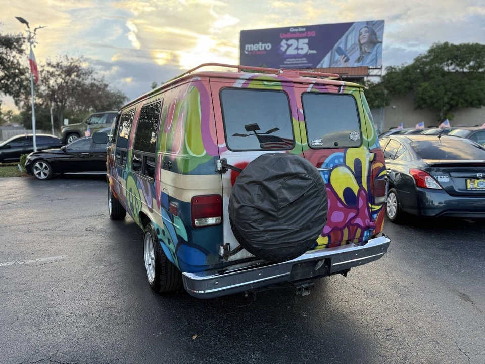 1992 Chevrolet G-Series Van - Image 5 of 21