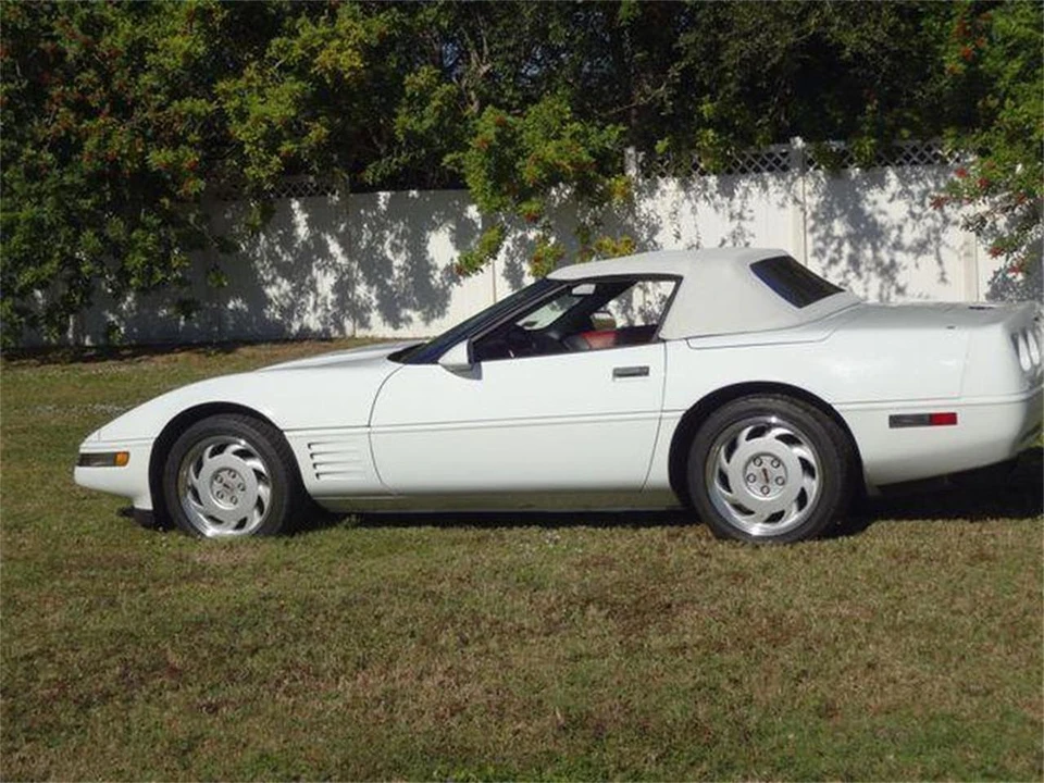 1992 Chevrolet - Image 16 of 31