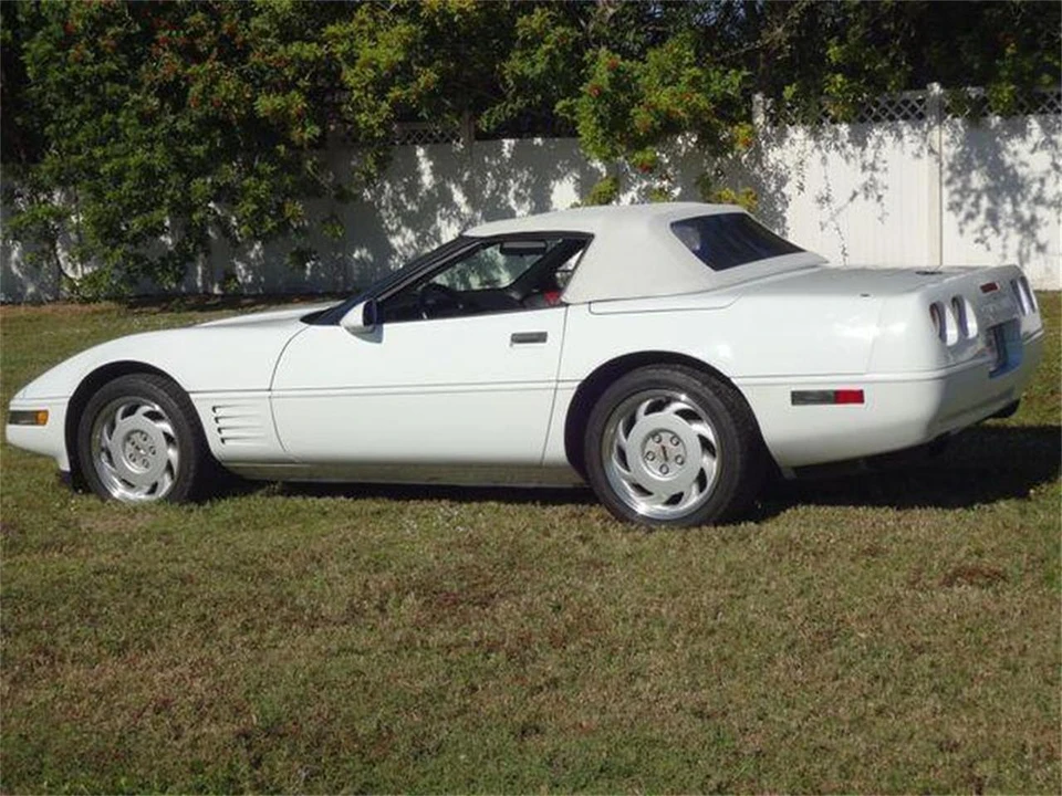 1992 Chevrolet - Image 17 of 31