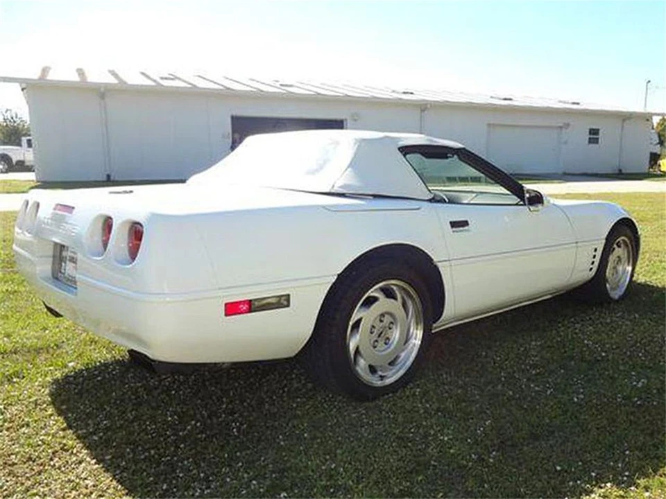 1992 Chevrolet - Image 4 of 31