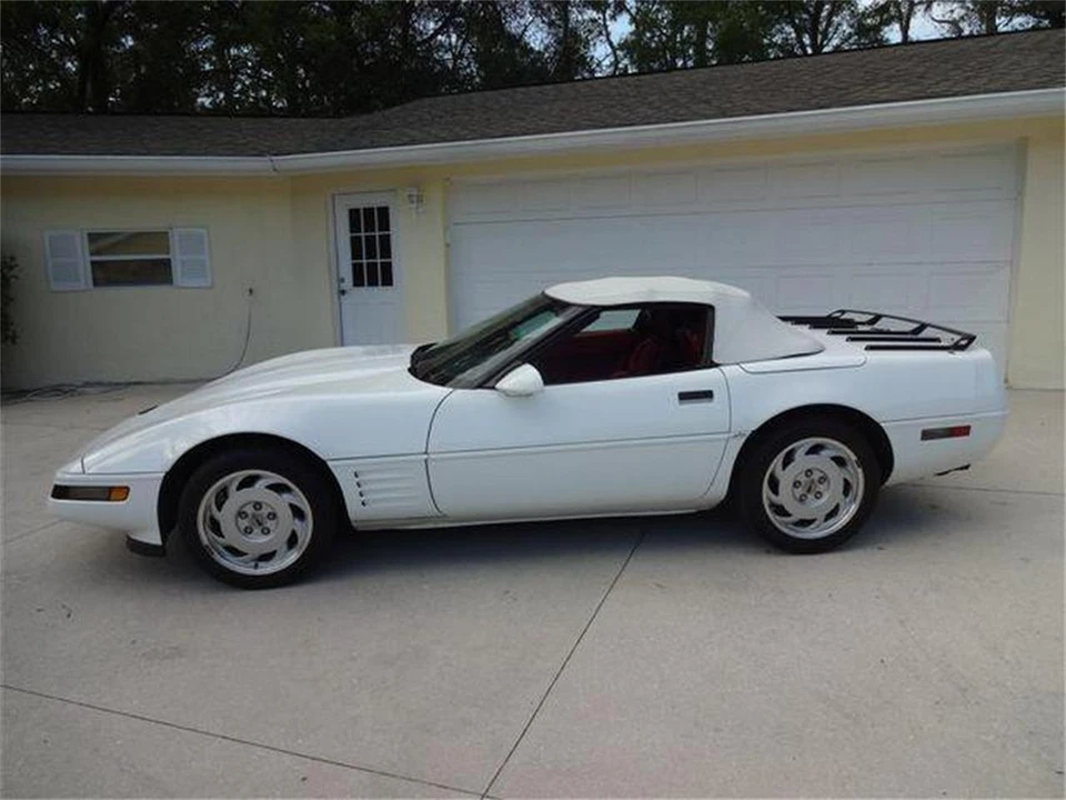 1992 Chevrolet - Image 11 of 31