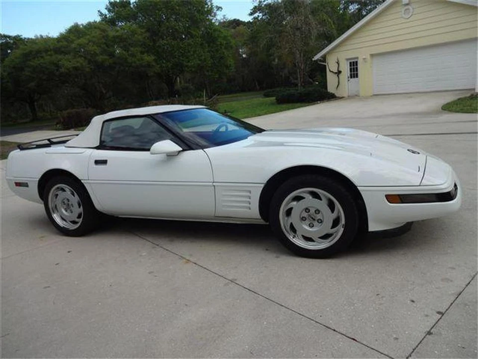 1992 Chevrolet - Image 10 of 31