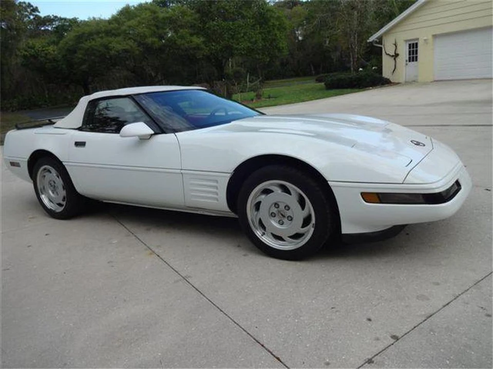 1992 Chevrolet - Image 12 of 31