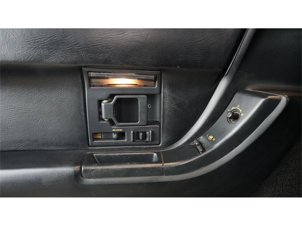 1992 Chevrolet Corvette C4 - Image 26 of 31
