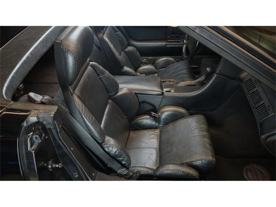 1992 Chevrolet Corvette C4 - Image 18 of 31