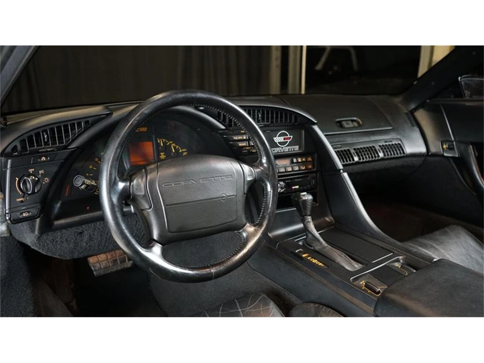 1992 Chevrolet Corvette C4 - Image 22 of 31