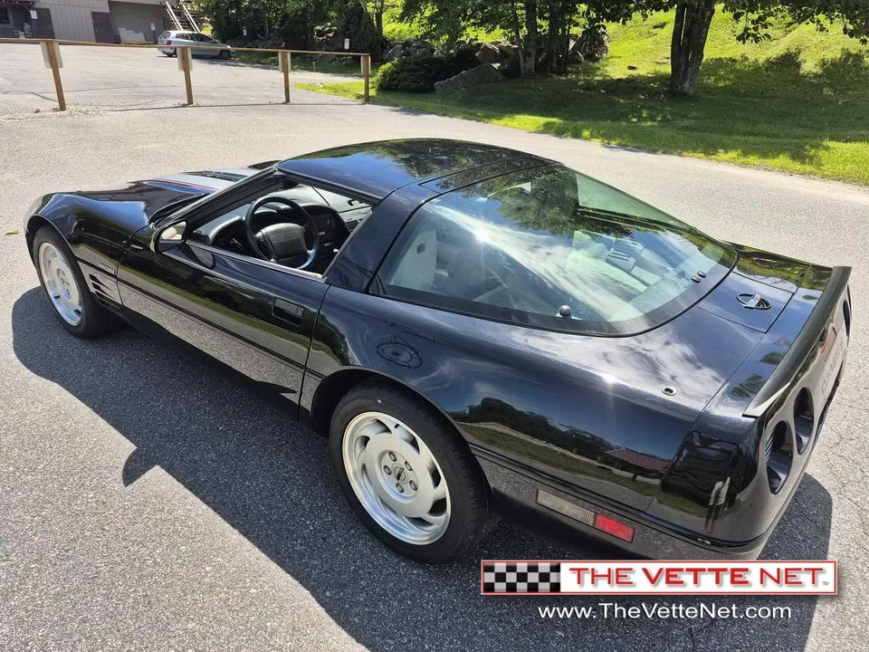 1992 Chevrolet Corvette C4 - Image 3 of 31