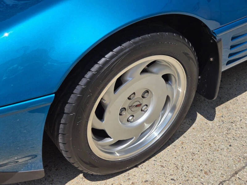 1992 Chevrolet Corvette C4 - Image 9 of 31