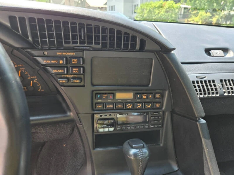 1992 Chevrolet Corvette C4 - Image 20 of 31