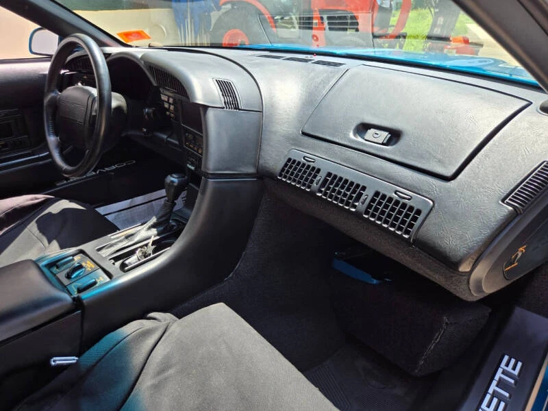 1992 Chevrolet Corvette C4 - Image 23 of 31