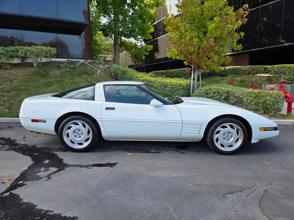 1992 Chevrolet Corvette C4 - Image 7 of 31