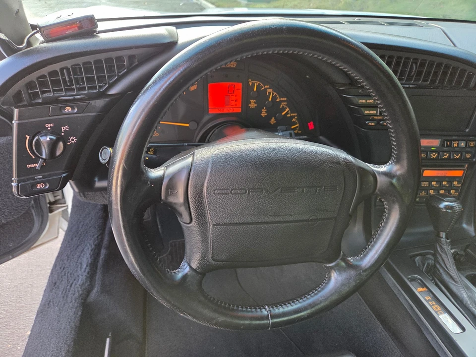 1992 Chevrolet Corvette C4 - Image 21 of 31