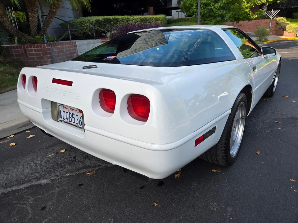 1992 Chevrolet Corvette C4 - Image 3 of 31