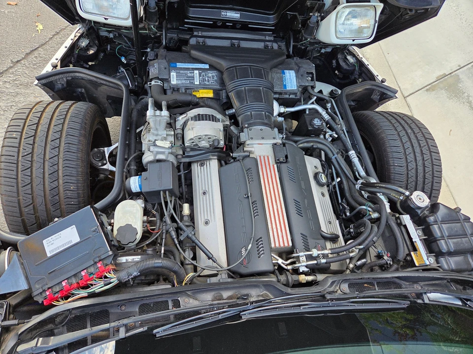 1992 Chevrolet Corvette C4 - Image 23 of 31
