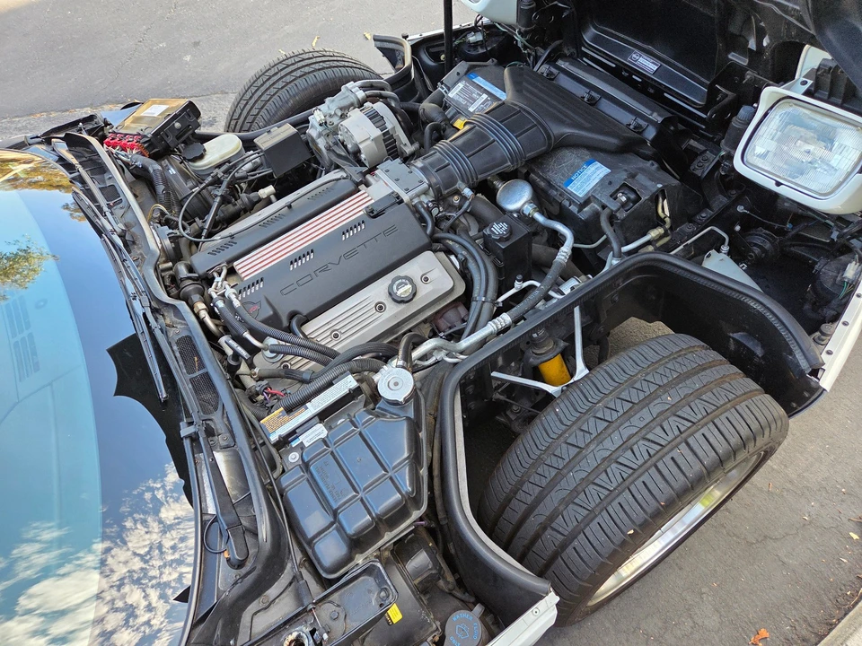 1992 Chevrolet Corvette C4 - Image 27 of 31