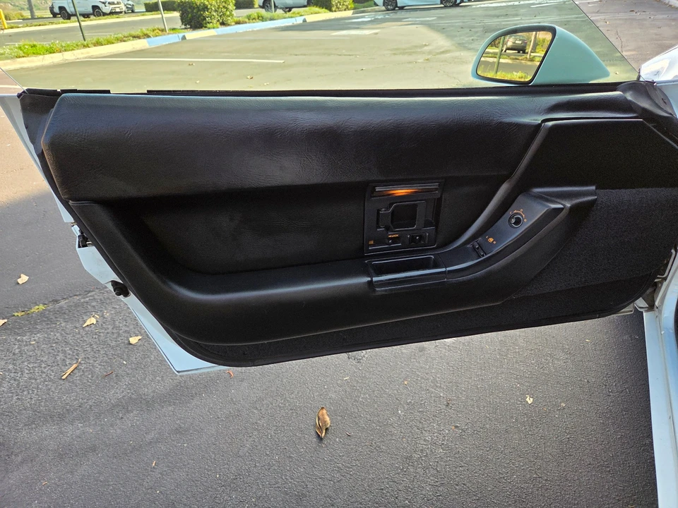 1992 Chevrolet Corvette C4 - Image 22 of 31