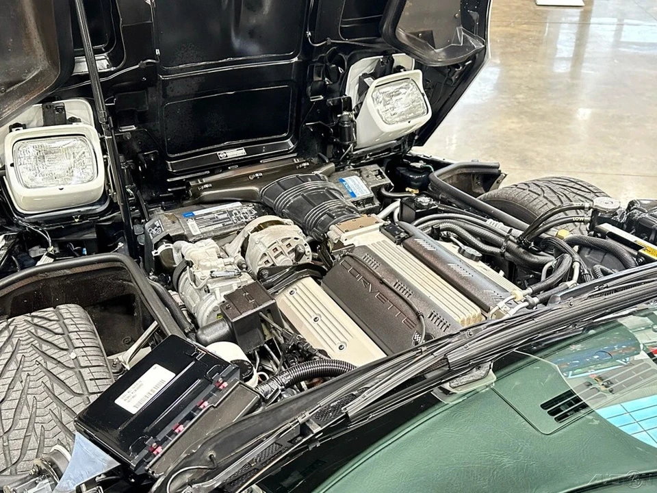1992 Chevrolet Corvette C4 - Image 17 of 21