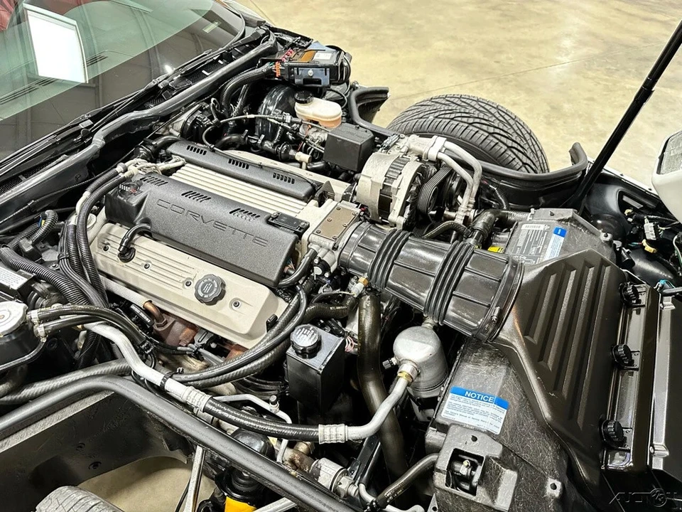 1992 Chevrolet Corvette C4 - Image 19 of 21