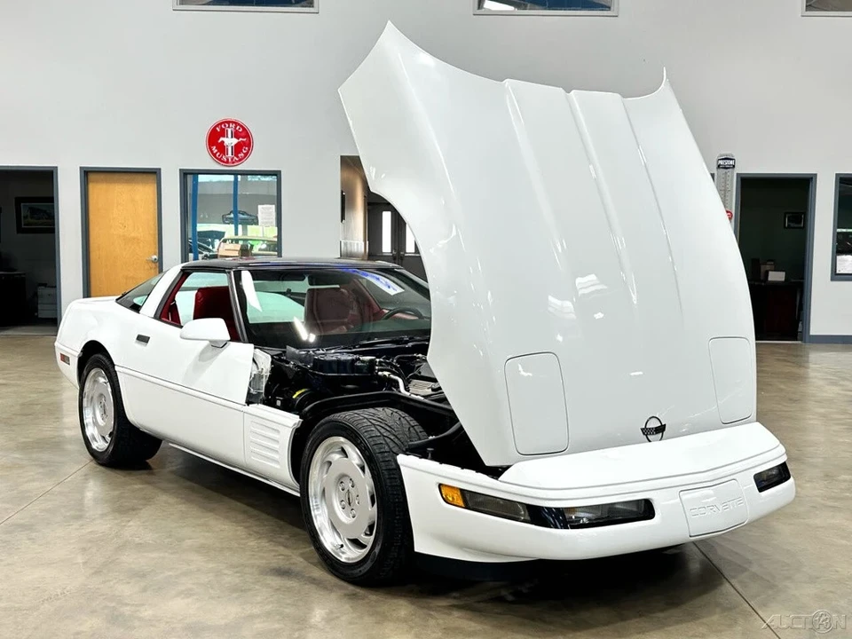 1992 Chevrolet Corvette C4 - Image 15 of 21