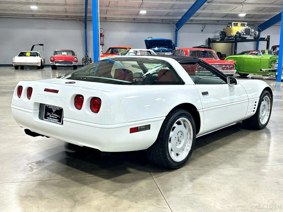1992 Chevrolet Corvette C4 - Image 8 of 21