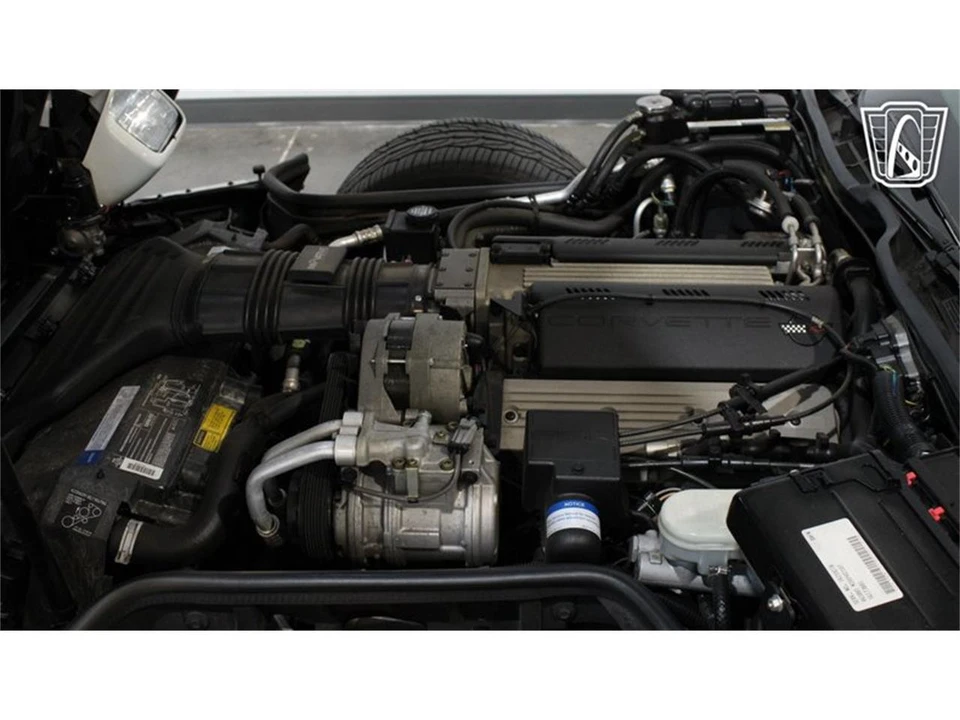1992 Chevrolet Corvette C4 - Image 13 of 31