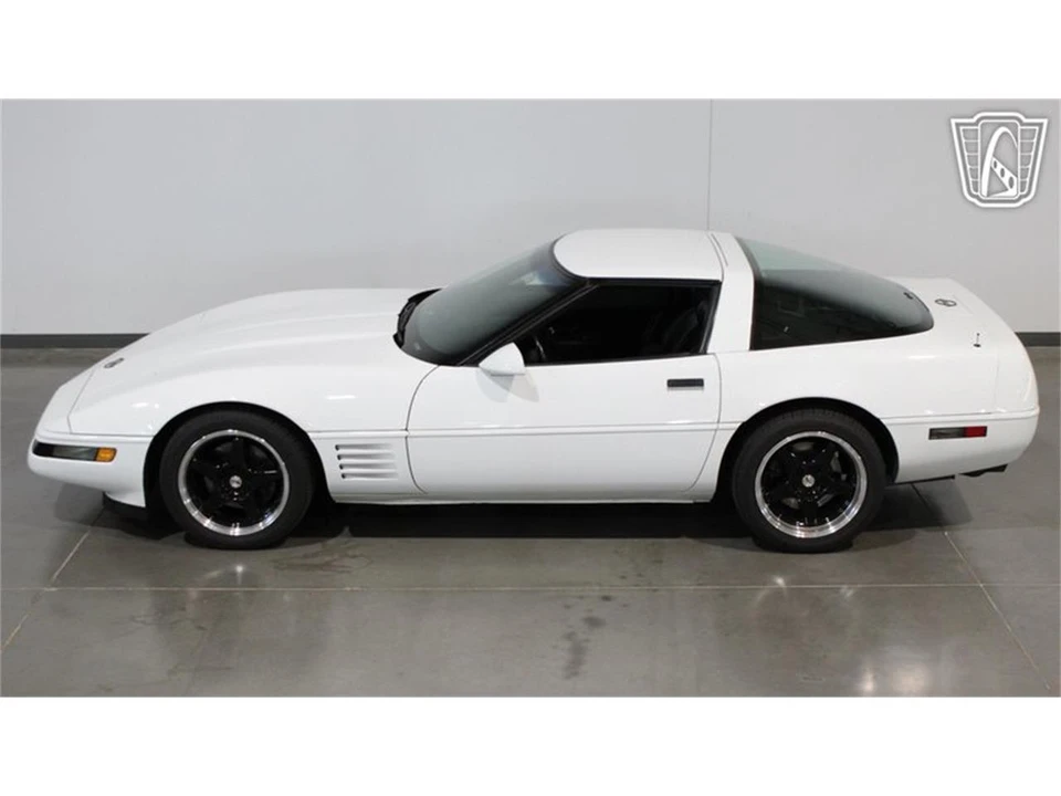 1992 Chevrolet Corvette C4 - Image 24 of 31