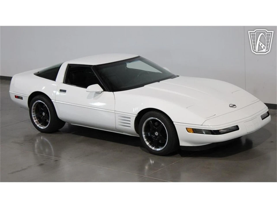 1992 Chevrolet Corvette C4 - Image 19 of 31