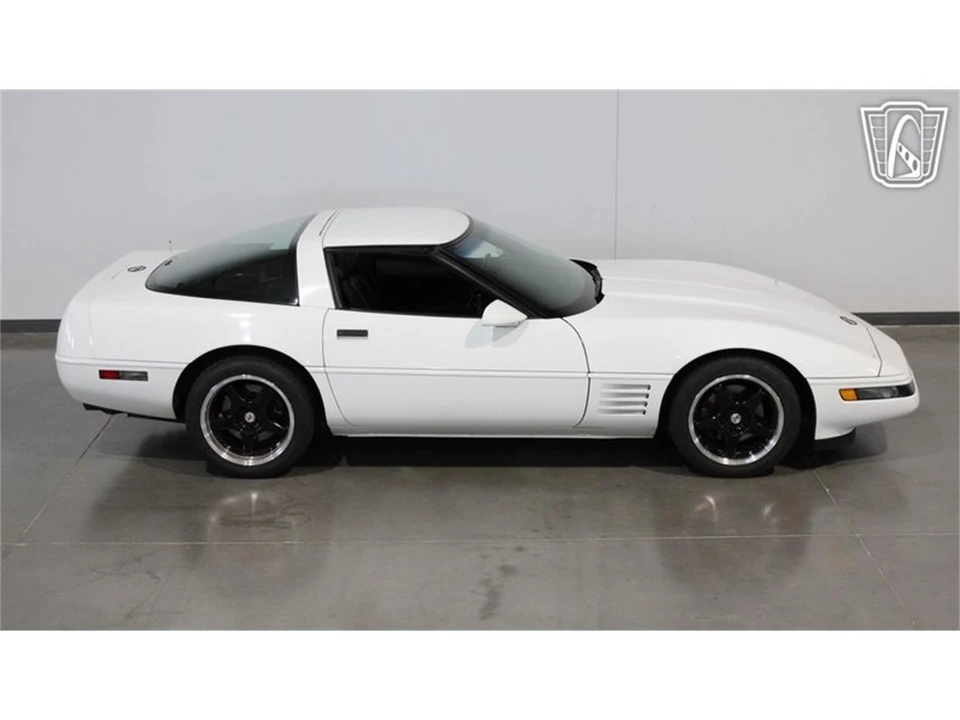 1992 Chevrolet Corvette C4 - Image 20 of 31