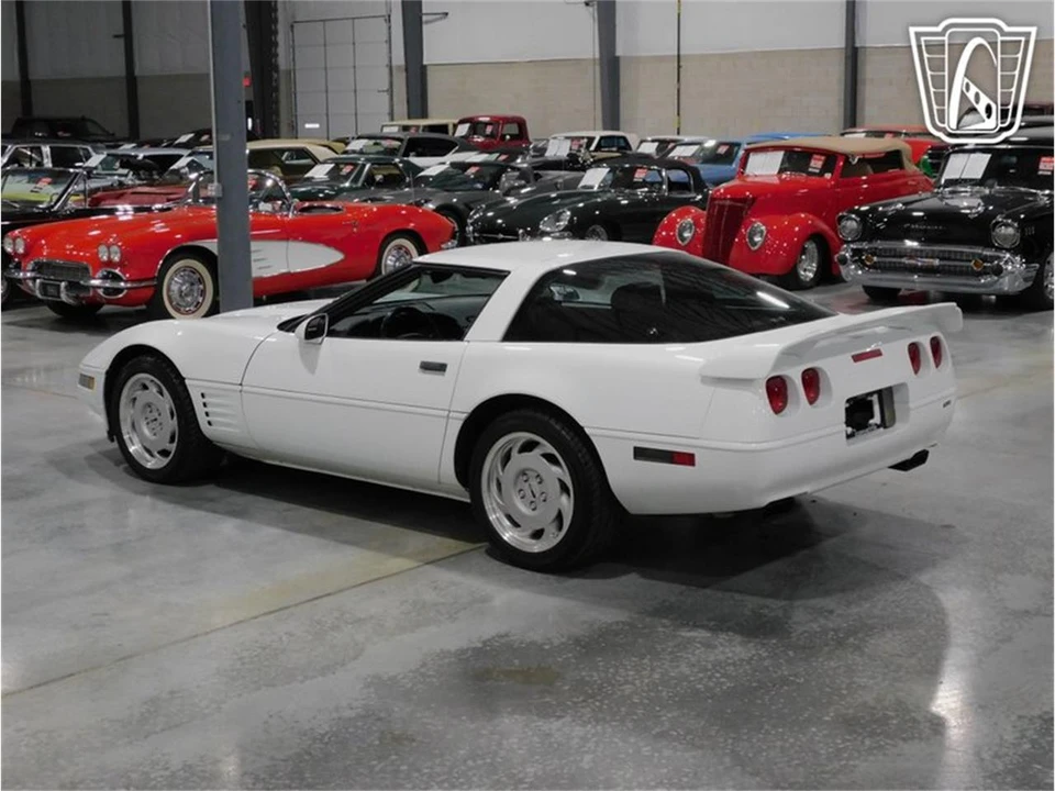 1992 Chevrolet Corvette C4 - Image 25 of 31
